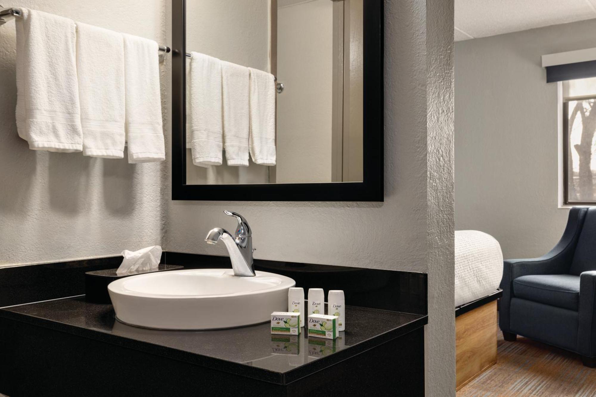 Americinn By Wyndham Madison Wi Zewnętrze zdjęcie
